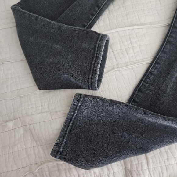 Good American Good Waist Distressed Skinny Jeans Black | Size 4/27 - Picture 5 of 9